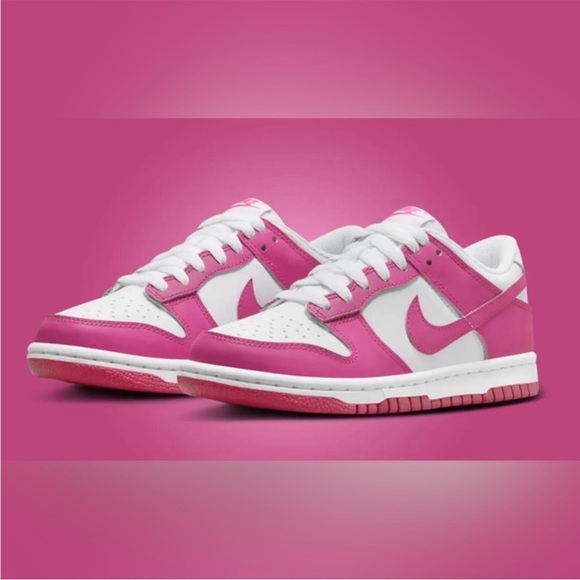 Nike Dunk Low Laser Fuchsia Pre School Size 11C FB9108-102 Pink
